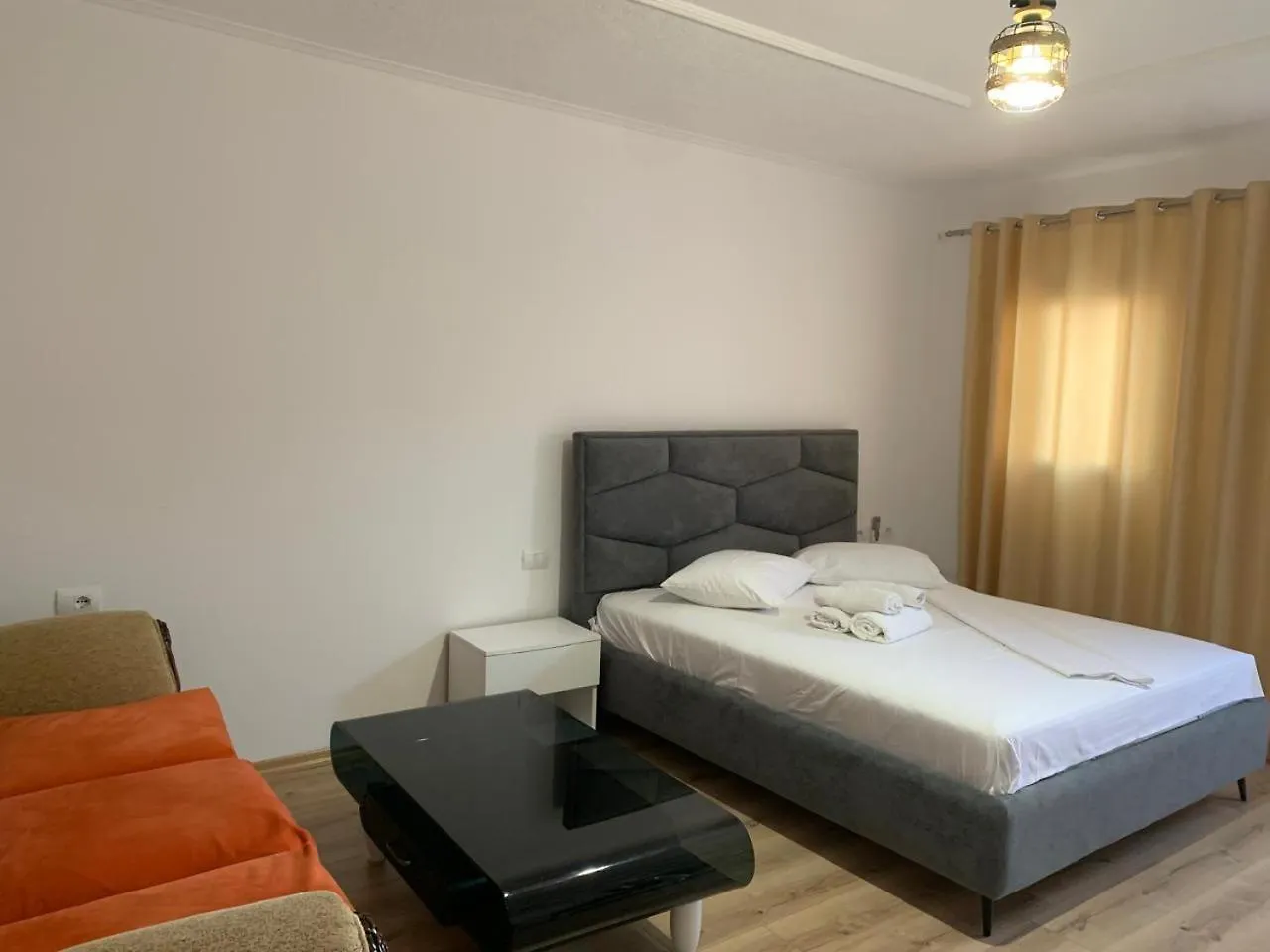 Homestay Zisi Rooms Sarande